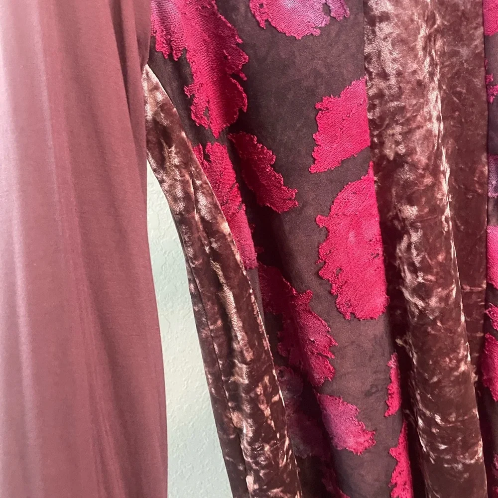 LOGO by Lori Goldstein Pieced Velvet Tie-Dye Top - Picture 4 of 8